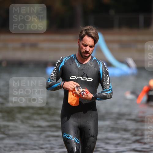 14.09.2025 - Stadtparktriathlon Michael Strokosch http://msf.ph/oto/8873962 14.09.2025 12:29:49 Schwimmen 1377 meine-sportfotos.de