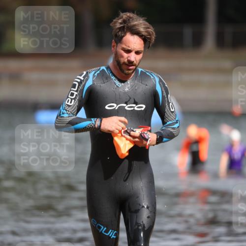 14.09.2025 - Stadtparktriathlon Michael Strokosch http://msf.ph/oto/8873963 14.09.2025 12:29:49 Schwimmen 1377 meine-sportfotos.de