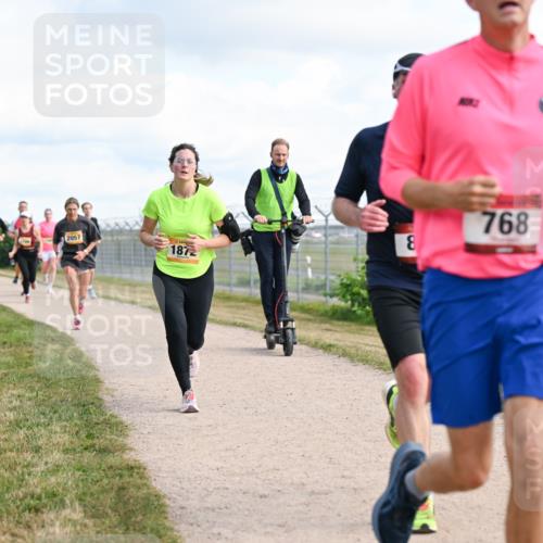 14.09.2025 - Airport Race Dr. Thomas Lammeyer http://msf.ph/oto/8873976 14.09.2025 12:18:42 Laufen 2057, 8, 1872, 768 meine-sportfotos.de