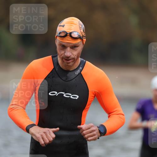 14.09.2025 - Stadtparktriathlon Michael Strokosch http://msf.ph/oto/8873982 14.09.2025 12:30:10 Schwimmen 1339, 1373, 1380, 1382, 1400 meine-sportfotos.de