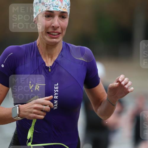 14.09.2025 - Stadtparktriathlon Michael Strokosch http://msf.ph/oto/8873988 14.09.2025 12:30:13 Schwimmen 1339, 1355, 1373, 1380, 1382, 1400 meine-sportfotos.de