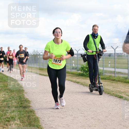 14.09.2025 - Airport Race Dr. Thomas Lammeyer http://msf.ph/oto/8873994 14.09.2025 12:18:43 Laufen 2057, 1872, 80 meine-sportfotos.de