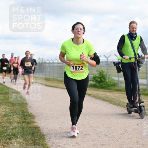 14.09.2025 - Airport Race Dr. Thomas Lammeyer http://msf.ph/oto/8873999 14.09.2025 12:18:43 Laufen 2057, 1872 meine-sportfotos.de