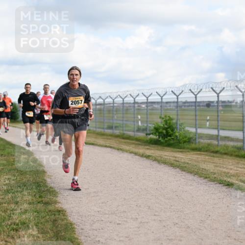 14.09.2025 - Airport Race Dr. Thomas Lammeyer http://msf.ph/oto/8874038 14.09.2025 12:18:46 Laufen 2057 meine-sportfotos.de