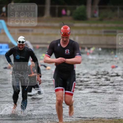 14.09.2025 - Stadtparktriathlon Michael Strokosch http://msf.ph/oto/8874069 14.09.2025 12:31:08 Schwimmen 1340, 1356, 1405 meine-sportfotos.de