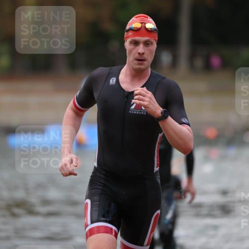 14.09.2025 - Stadtparktriathlon Michael Strokosch http://msf.ph/oto/8874075 14.09.2025 12:31:10 Schwimmen 1340, 1352, 1356, 1405 meine-sportfotos.de