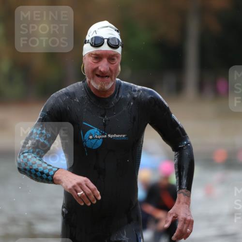 14.09.2025 - Stadtparktriathlon Michael Strokosch http://msf.ph/oto/8874085 14.09.2025 12:31:13 Schwimmen 1340, 1352, 1356, 1405 meine-sportfotos.de