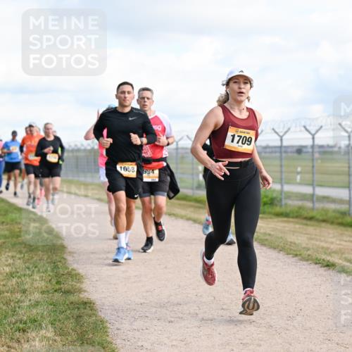 14.09.2025 - Airport Race Dr. Thomas Lammeyer http://msf.ph/oto/8874101 14.09.2025 12:18:49 Laufen 5, 1709, 1058, 994 meine-sportfotos.de