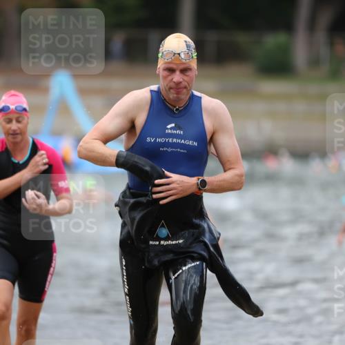 14.09.2025 - Stadtparktriathlon Michael Strokosch http://msf.ph/oto/8874125 14.09.2025 12:31:37 Schwimmen 1326, 1365, 1388, 1404 meine-sportfotos.de