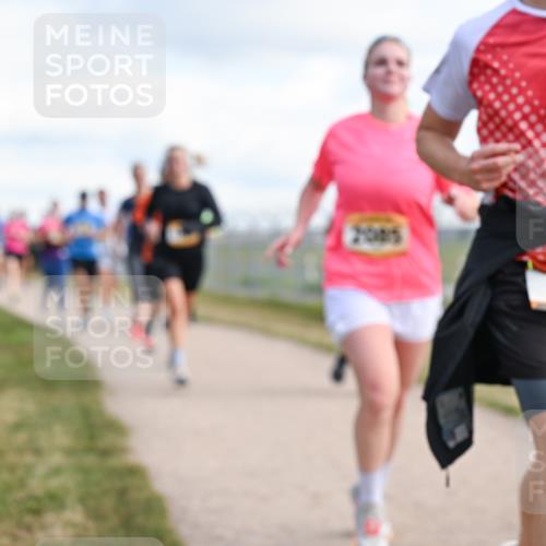 14.09.2025 - Airport Race Dr. Thomas Lammeyer http://msf.ph/oto/8874147 14.09.2025 12:18:52 Laufen 2005, 995 meine-sportfotos.de
