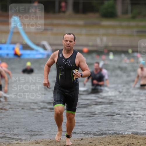 14.09.2025 - Stadtparktriathlon Michael Strokosch http://msf.ph/oto/8874174 14.09.2025 12:31:53 Schwimmen 1370, 1407, 1420 meine-sportfotos.de