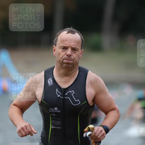 14.09.2025 - Stadtparktriathlon Michael Strokosch http://msf.ph/oto/8874187 14.09.2025 12:31:57 Schwimmen 1361, 1367, 1370, 1407 meine-sportfotos.de