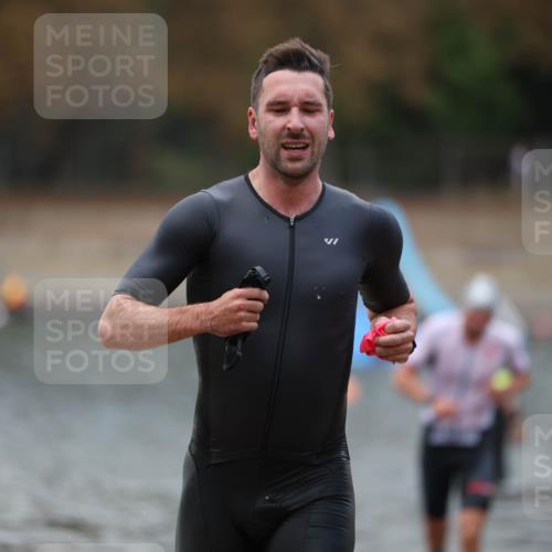 14.09.2025 - Stadtparktriathlon Michael Strokosch http://msf.ph/oto/8874199 14.09.2025 12:32:07 Schwimmen 1358, 1360, 1361, 1367, 1370, 1381 meine-sportfotos.de