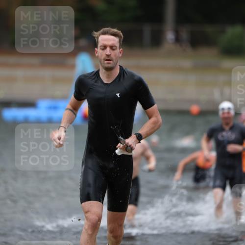 14.09.2025 - Stadtparktriathlon Michael Strokosch http://msf.ph/oto/8874301 14.09.2025 12:32:54 Schwimmen 1342, 1345, 1359, 1389, 1392, 1394, 1410, 1414 meine-sportfotos.de