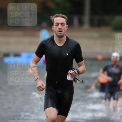 14.09.2025 - Stadtparktriathlon Michael Strokosch http://msf.ph/oto/8874304 14.09.2025 12:32:55 Schwimmen 1342, 1345, 1359, 1389, 1392, 1394, 1410, 1414 meine-sportfotos.de