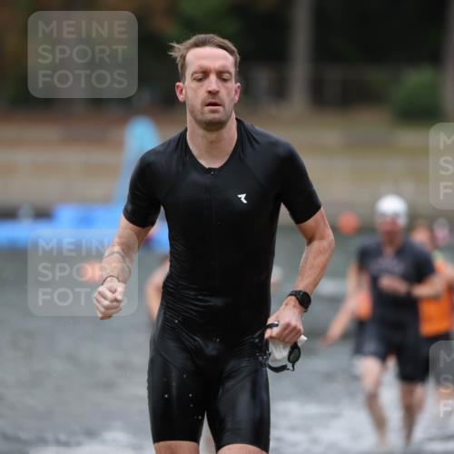 14.09.2025 - Stadtparktriathlon Michael Strokosch http://msf.ph/oto/8874305 14.09.2025 12:32:55 Schwimmen 1342, 1345, 1359, 1389, 1392, 1394, 1410, 1414 meine-sportfotos.de