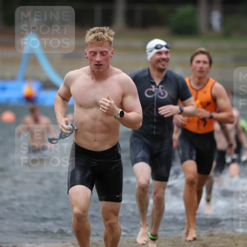 14.09.2025 - Stadtparktriathlon Michael Strokosch http://msf.ph/oto/8874314 14.09.2025 12:32:58 Schwimmen 1342, 1345, 1359, 1392, 1394, 1410, 1413, 1414 meine-sportfotos.de