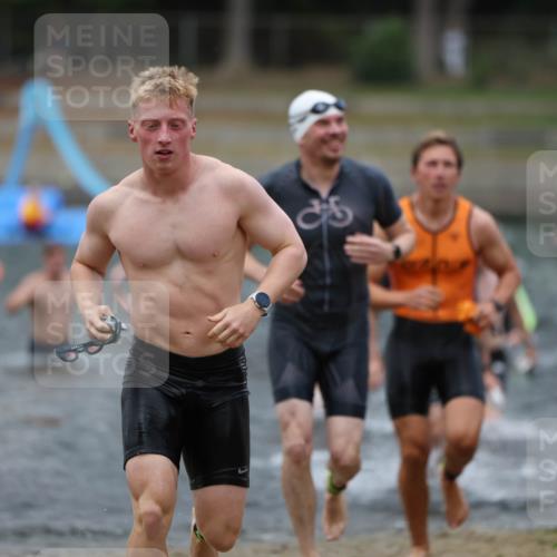 14.09.2025 - Stadtparktriathlon Michael Strokosch http://msf.ph/oto/8874316 14.09.2025 12:32:58 Schwimmen 1342, 1345, 1359, 1392, 1394, 1410, 1413, 1414 meine-sportfotos.de