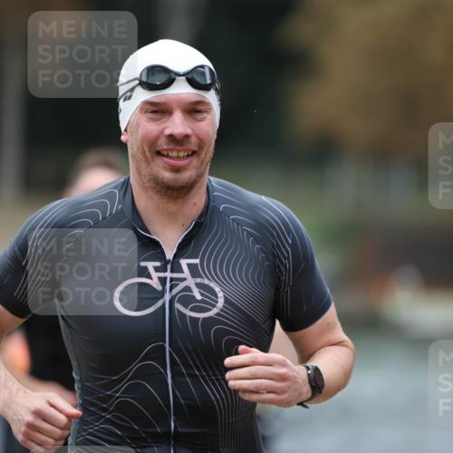14.09.2025 - Stadtparktriathlon Michael Strokosch http://msf.ph/oto/8874328 14.09.2025 12:33:01 Schwimmen 1342, 1359, 1392, 1394, 1410, 1413, 1414 meine-sportfotos.de