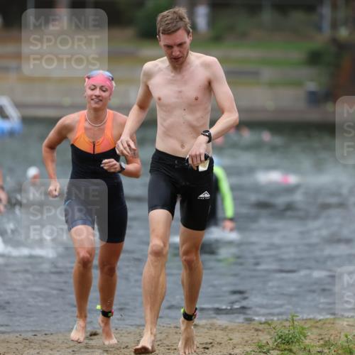 14.09.2025 - Stadtparktriathlon Michael Strokosch http://msf.ph/oto/8874337 14.09.2025 12:33:04 Schwimmen 1329, 1342, 1344, 1359, 1392, 1394, 1413, 1414 meine-sportfotos.de