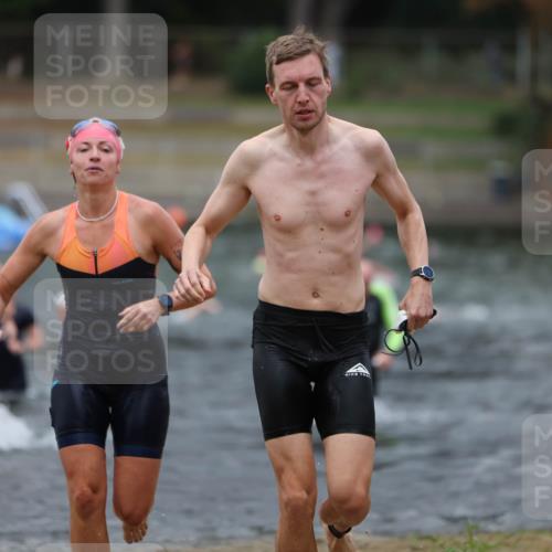 14.09.2025 - Stadtparktriathlon Michael Strokosch http://msf.ph/oto/8874344 14.09.2025 12:33:05 Schwimmen 1329, 1342, 1344, 1359, 1392, 1394, 1413 meine-sportfotos.de