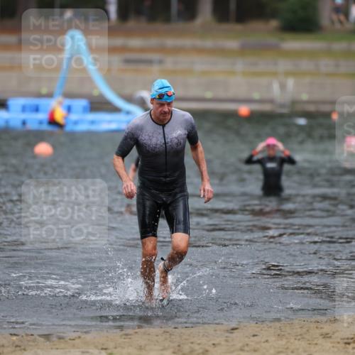 14.09.2025 - Stadtparktriathlon Michael Strokosch http://msf.ph/oto/8874423 14.09.2025 12:33:46 Schwimmen 1347 meine-sportfotos.de