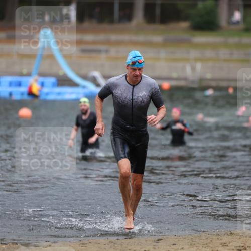 14.09.2025 - Stadtparktriathlon Michael Strokosch http://msf.ph/oto/8874427 14.09.2025 12:33:46 Schwimmen 1347 meine-sportfotos.de