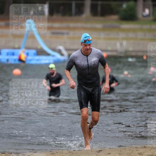 14.09.2025 - Stadtparktriathlon Michael Strokosch http://msf.ph/oto/8874429 14.09.2025 12:33:46 Schwimmen 1347 meine-sportfotos.de