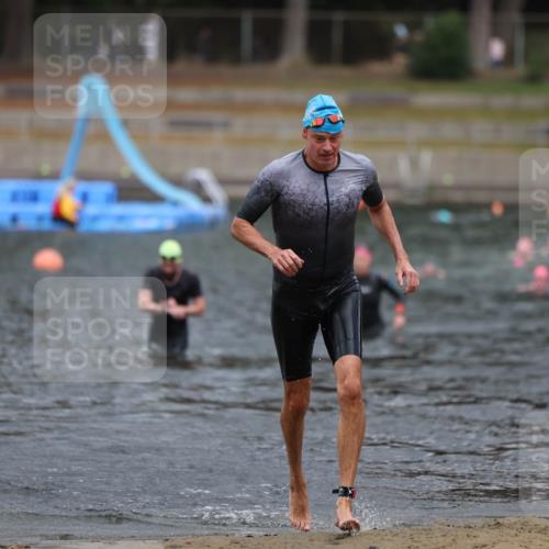 14.09.2025 - Stadtparktriathlon Michael Strokosch http://msf.ph/oto/8874430 14.09.2025 12:33:47 Schwimmen 1347 meine-sportfotos.de