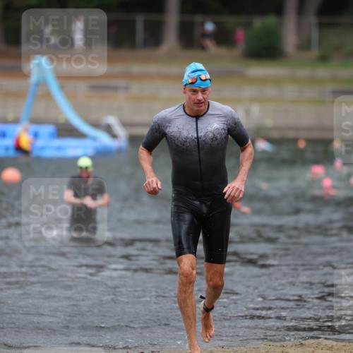 14.09.2025 - Stadtparktriathlon Michael Strokosch http://msf.ph/oto/8874433 14.09.2025 12:33:47 Schwimmen 1347 meine-sportfotos.de