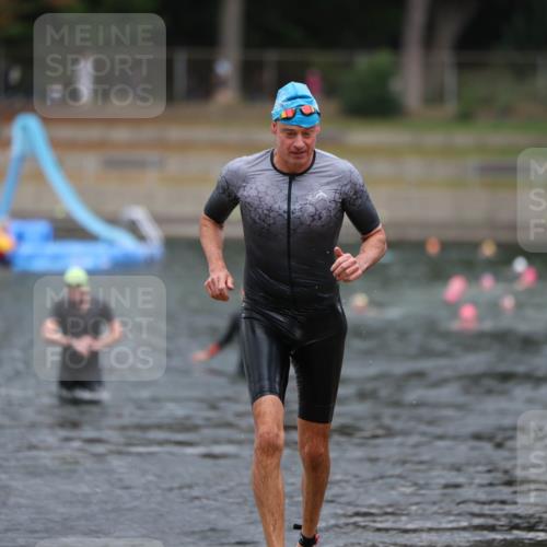 14.09.2025 - Stadtparktriathlon Michael Strokosch http://msf.ph/oto/8874438 14.09.2025 12:33:48 Schwimmen 1347 meine-sportfotos.de