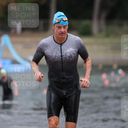 14.09.2025 - Stadtparktriathlon Michael Strokosch http://msf.ph/oto/8874448 14.09.2025 12:33:49 Schwimmen 1347 meine-sportfotos.de