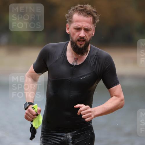 14.09.2025 - Stadtparktriathlon Michael Strokosch http://msf.ph/oto/8874464 14.09.2025 12:34:05 Schwimmen 1332, 1387 meine-sportfotos.de
