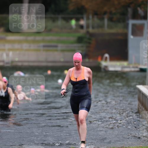 14.09.2025 - Stadtparktriathlon Michael Strokosch http://msf.ph/oto/8874496 14.09.2025 12:34:27 Schwimmen 1334, 1341, 1384 meine-sportfotos.de