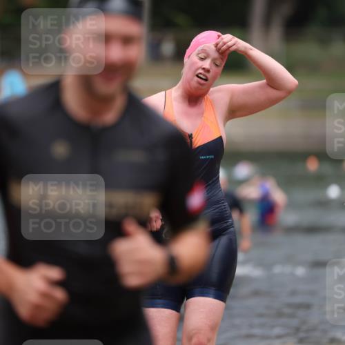 14.09.2025 - Stadtparktriathlon Michael Strokosch http://msf.ph/oto/8874523 14.09.2025 12:34:33 Schwimmen 1325, 1328, 1341, 1384, 1397 meine-sportfotos.de