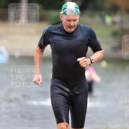 14.09.2025 - Stadtparktriathlon Michael Strokosch http://msf.ph/oto/8874524 14.09.2025 12:34:45 Schwimmen 1325, 1328, 1349, 1397 meine-sportfotos.de