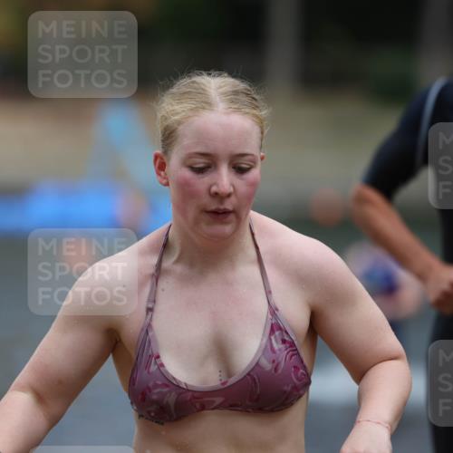 14.09.2025 - Stadtparktriathlon Michael Strokosch http://msf.ph/oto/8874529 14.09.2025 12:34:46 Schwimmen 1325, 1349, 1397 meine-sportfotos.de