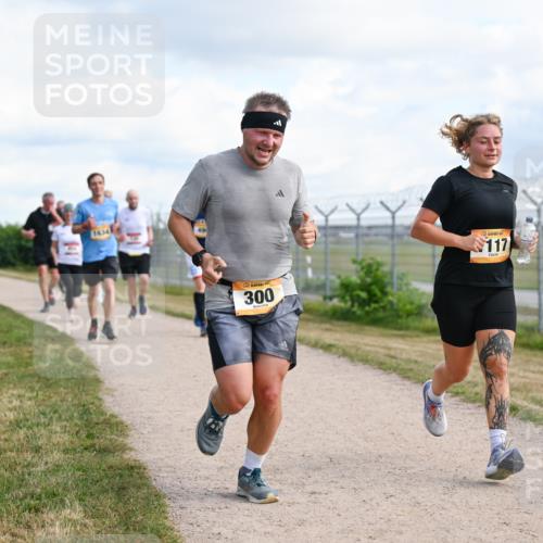 14.09.2025 - Airport Race Dr. Thomas Lammeyer http://msf.ph/oto/8874545 14.09.2025 12:19:16 Laufen 1634, 300, 117 meine-sportfotos.de