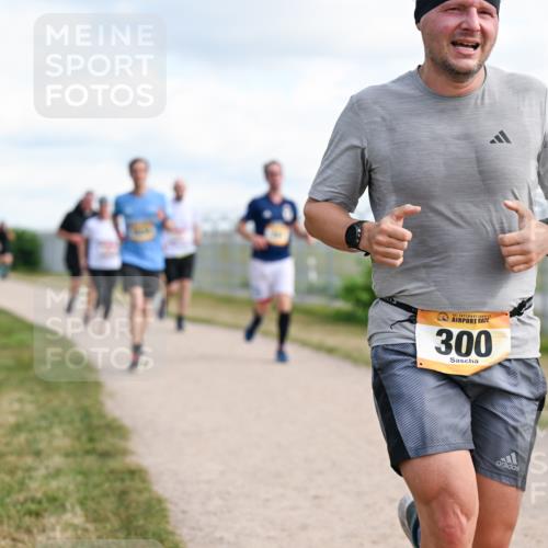 14.09.2025 - Airport Race Dr. Thomas Lammeyer http://msf.ph/oto/8874564 14.09.2025 12:19:17 Laufen 42, 300 meine-sportfotos.de