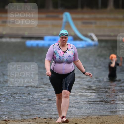 14.09.2025 - Stadtparktriathlon Michael Strokosch http://msf.ph/oto/8874590 14.09.2025 12:36:03 Schwimmen 1331 meine-sportfotos.de