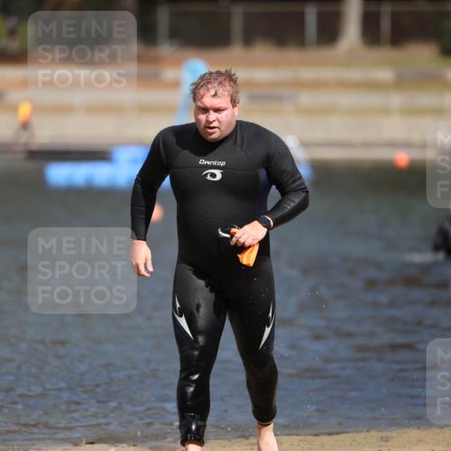 14.09.2025 - Stadtparktriathlon Michael Strokosch http://msf.ph/oto/8874628 14.09.2025 12:38:29 Schwimmen 1376 meine-sportfotos.de