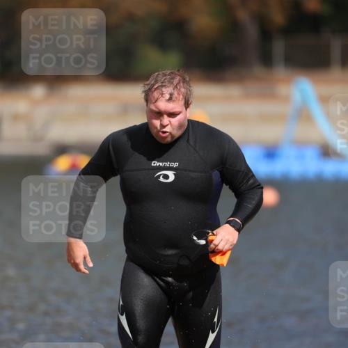 14.09.2025 - Stadtparktriathlon Michael Strokosch http://msf.ph/oto/8874634 14.09.2025 12:38:31 Schwimmen 1376 meine-sportfotos.de