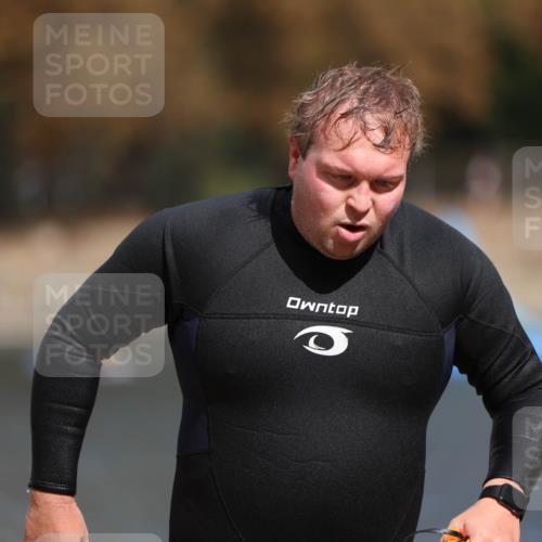 14.09.2025 - Stadtparktriathlon Michael Strokosch http://msf.ph/oto/8874644 14.09.2025 12:38:33 Schwimmen 1376 meine-sportfotos.de