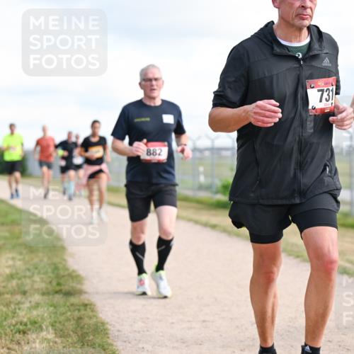 14.09.2025 - Airport Race Dr. Thomas Lammeyer http://msf.ph/oto/8874651 14.09.2025 12:19:23 Laufen 882, 731, 1425, 1425 meine-sportfotos.de