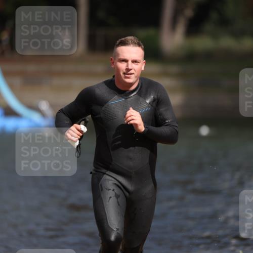 14.09.2025 - Stadtparktriathlon Michael Strokosch http://msf.ph/oto/8874662 14.09.2025 12:38:53 Schwimmen 1357 meine-sportfotos.de