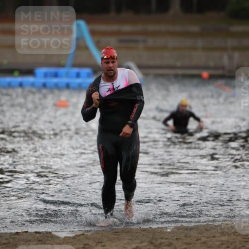 14.09.2025 - Stadtparktriathlon Michael Strokosch http://msf.ph/oto/8874696 14.09.2025 12:49:37 Schwimmen 1514 meine-sportfotos.de