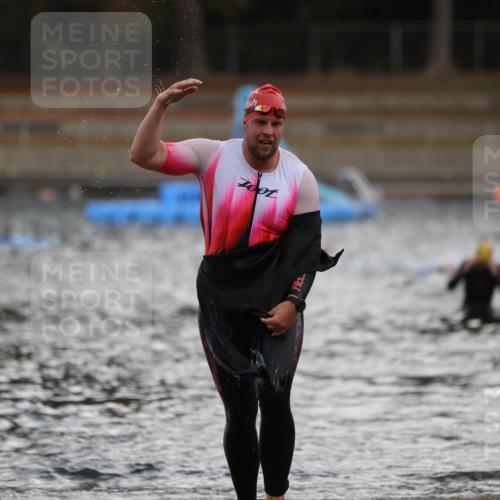 14.09.2025 - Stadtparktriathlon Michael Strokosch http://msf.ph/oto/8874704 14.09.2025 12:49:38 Schwimmen 1514 meine-sportfotos.de