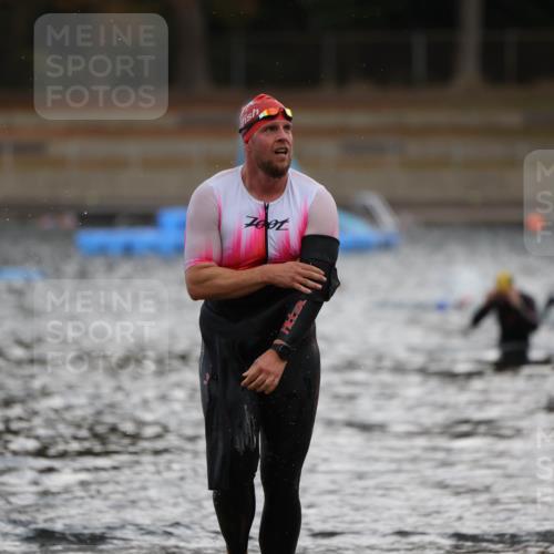 14.09.2025 - Stadtparktriathlon Michael Strokosch http://msf.ph/oto/8874706 14.09.2025 12:49:39 Schwimmen 1514 meine-sportfotos.de