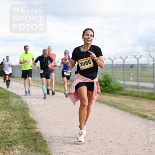 14.09.2025 - Airport Race Dr. Thomas Lammeyer http://msf.ph/oto/8874709 14.09.2025 12:19:26 Laufen 2088, 10 meine-sportfotos.de
