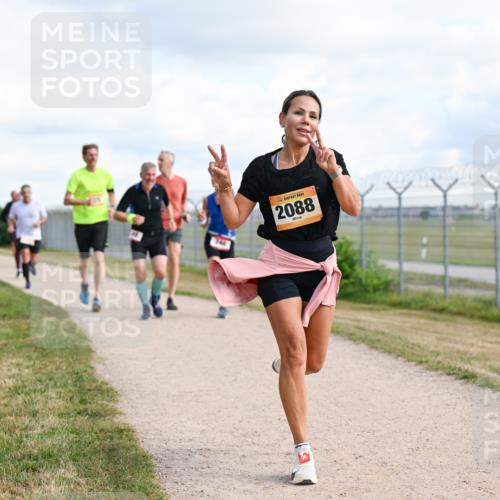 14.09.2025 - Airport Race Dr. Thomas Lammeyer http://msf.ph/oto/8874711 14.09.2025 12:19:26 Laufen 246, 2088 meine-sportfotos.de